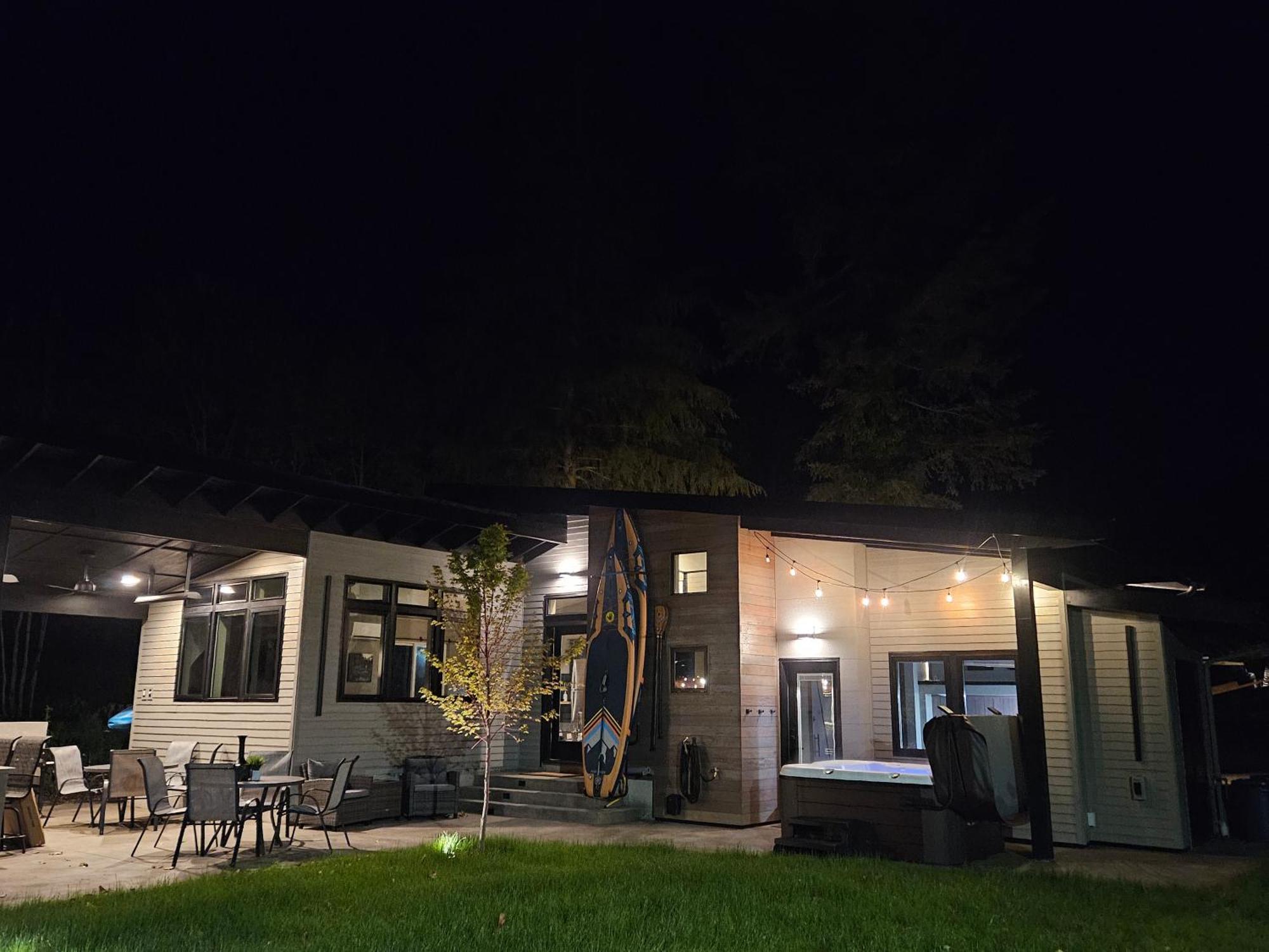 Luxe Lake Cabin Hot Tub Grill Firepit Ev Charger Onalaska Exteriér fotografie